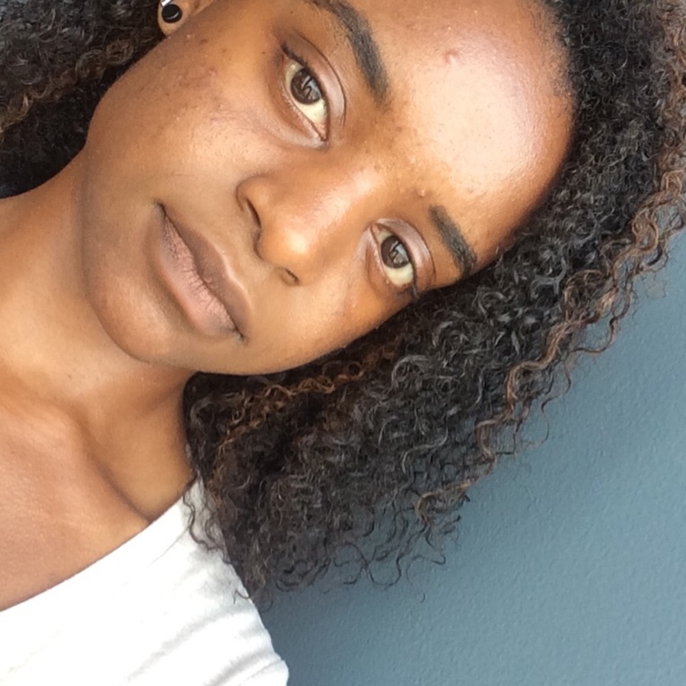 Meet your Posher, Ashlyne